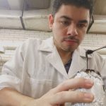 Mario Rodríguez Canales, investigador de la ENCB, analiza las propiedades antiinflamatorias y antioxidantes de los extractos de las cortezas de árboles