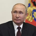 Vladimir Putin anuncia que Rusia registra una vacuna contra la COVID-19.