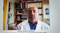 El doctor Esteban Rodríguez en el coloquio de la Fundación Areces y la Academia de Farmacia