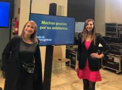 Josefina LLoret de Novartis y la periodista especializada en salud, Marta Fdez Rivera