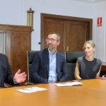 Reclaman la “urgente regulación” del tecno-consentimiento. Foto de los participantes en la presentación de la jornada