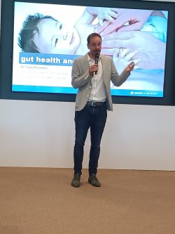 Guus Roeselers, jefe del equipo de Microbiología de Danone Nutricia en Utrecht